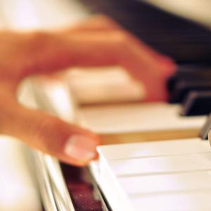 丽柜潼潼绳艺旗袍
